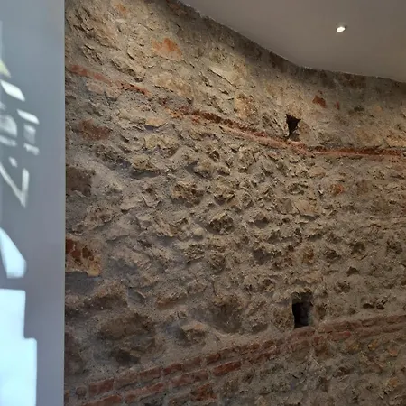 아파트호텔 Rroji Urban Heritage