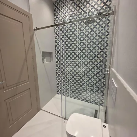 Rroji Urban Heritage アパートホテル