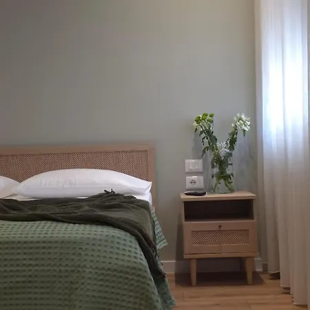 アパートホテル Rroji Urban Heritage