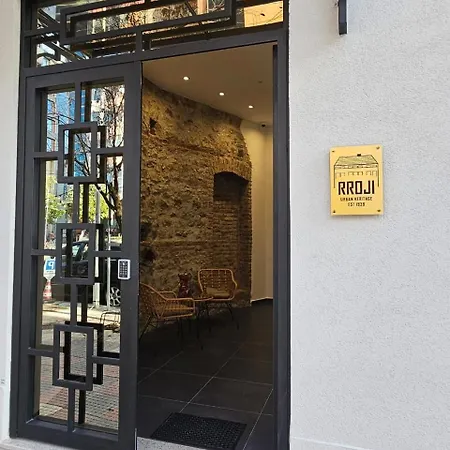 아파트호텔 Rroji Urban Heritage