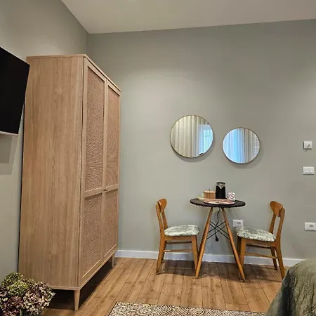 アパートホテル Rroji Urban Heritage *