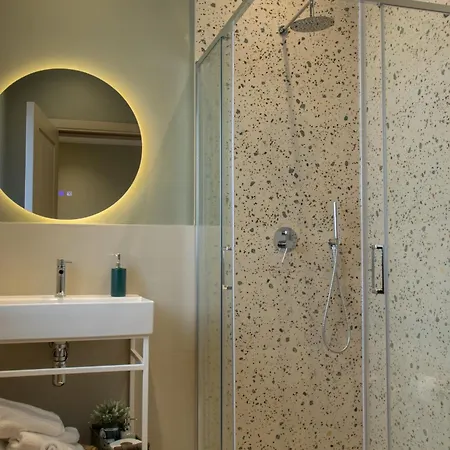 Rroji Urban Heritage 아파트호텔 *