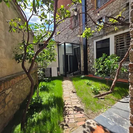 Rroji Urban Heritage - Boutique & Serviced In Center 4* Shkodër