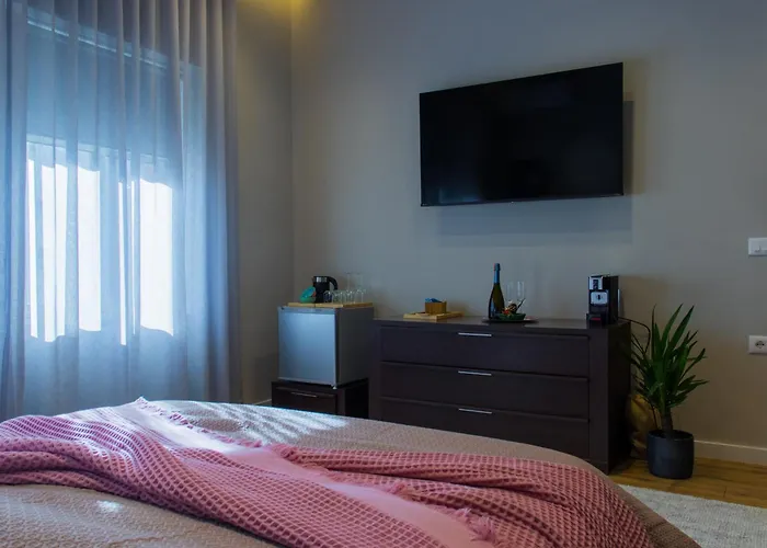 Rroji Urban Heritage Apartahotel *